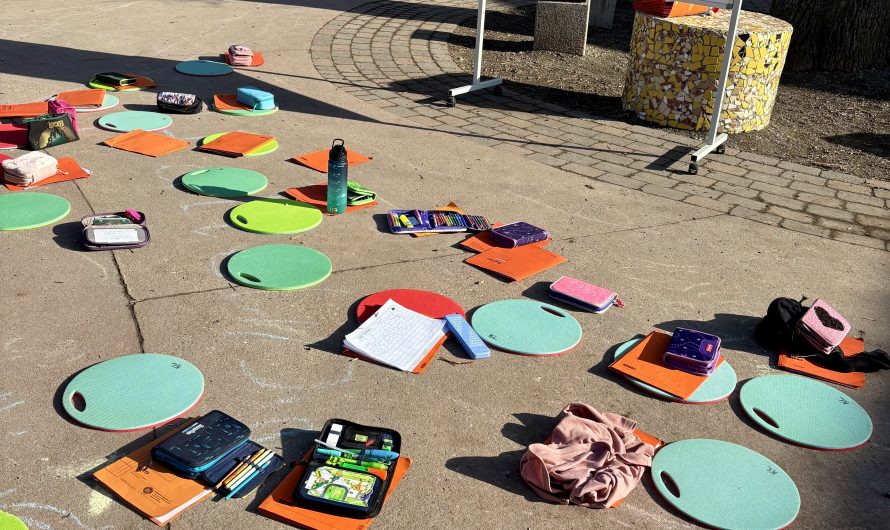 Lernen unter freiem Himmel – Wenn der Schulhof zum Klassenzimmer wird