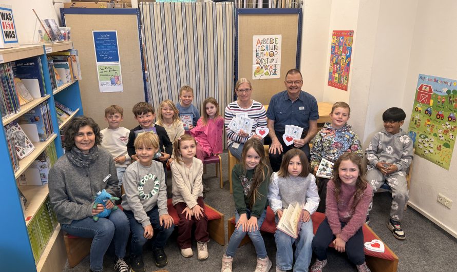 Die Klasse 2 besucht die Stadtbibliothek Seelze